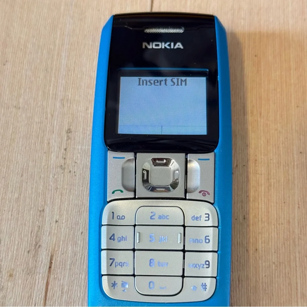 Nokia Mobile Phone Model:2310 Blue Turns On-No Charger “UNTESTED”Read Info Blw!